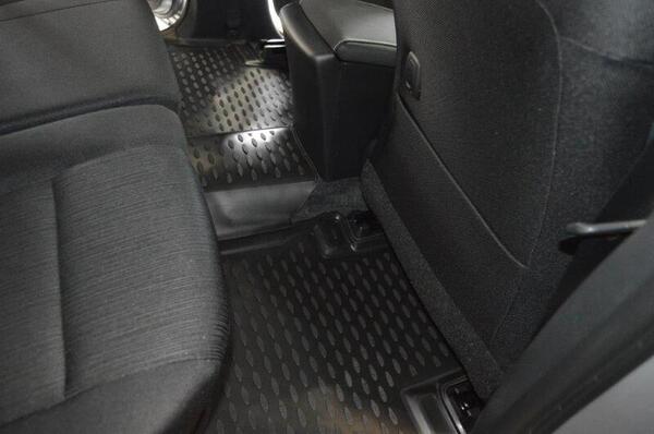 3D Custom Floor Mats Toyota Hilux (Auto) Dual Cab Workmate/SR/SR5 8/2015-On Rubber 4 Piece EXP.ELEMENT3D48153210k