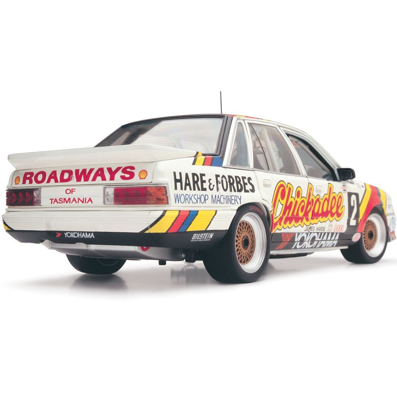 1:18 Holden VK Commodore 1986 Bathurst Winner 18267 Classic Carlectables