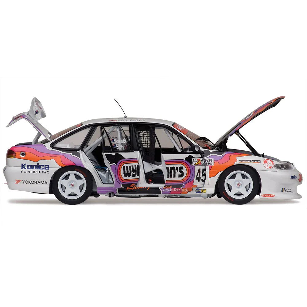 1:18 Classic Carlectables Holden VS Commodore 1997 Bathurst – Hossack / Ellery 18858