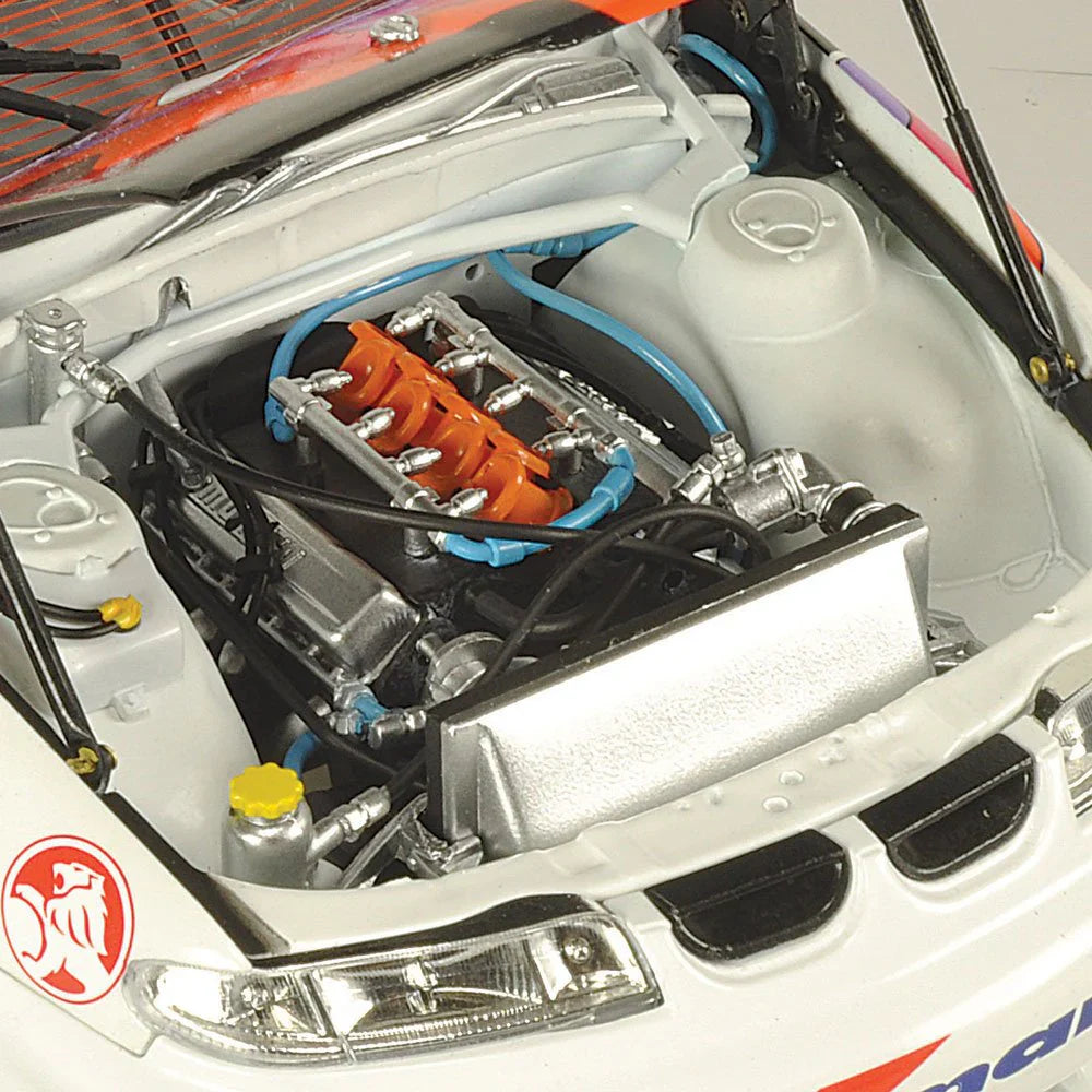 1:18 Classic Carlectables Holden VS Commodore 1997 Bathurst – Hossack / Ellery 18858